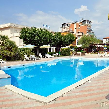 Hotel Perla Senigallia Bagian luar foto