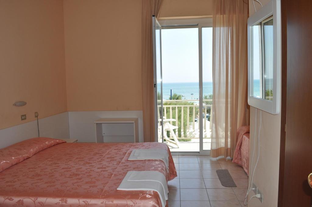 Hotel Perla Senigallia Ruang foto
